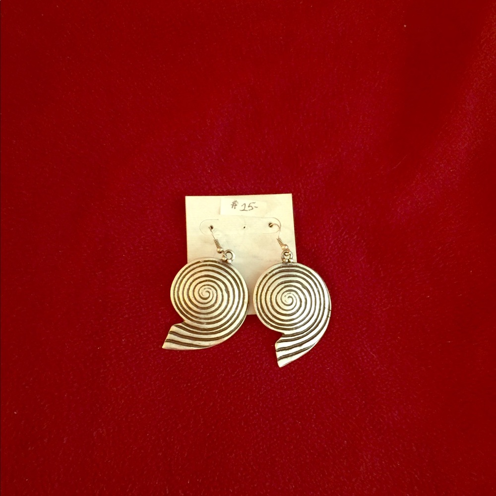 SALE-Pewter Shell Earrings ready for gift giving~